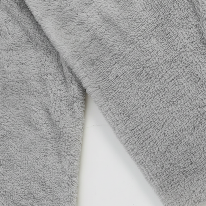 Kapşonlu Beyaz Peluş Welsoft Bere & Atkı – Rüzgar Geçirmez, Kulaklı Polar Şapka & Boyunluk